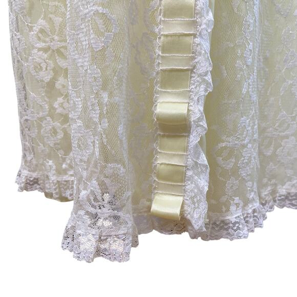 Vintage 60s Odette Barsa Pastel Yellow Lace Overlay Maxi Dressing Robe Size M - Picture 6 of 13
